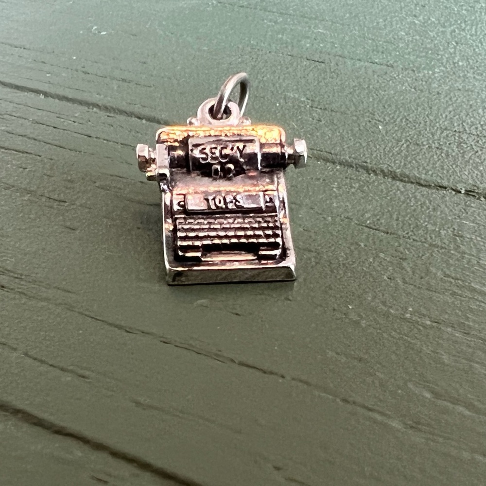 Silver Vintage Typewriter Necklace Charm | Secretary Tops Typewriter Jewlery